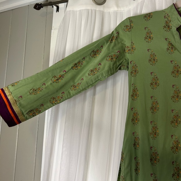 Mushrooms Designer Kids Printed Cambric Kurta -Pakistani and Indian Formal Wear - Picture 3 of 5